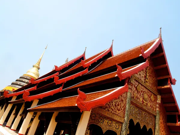 Pagoda de Wat Phrathat Lampang Luang —  Fotos de Stock