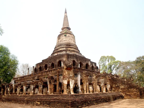 Sri Satchanalai parque histórico, Norte da Tailândia . — Fotografia de Stock