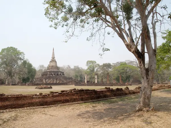 Sri satchanalai historischer park, nördlich von thailand. — Stockfoto