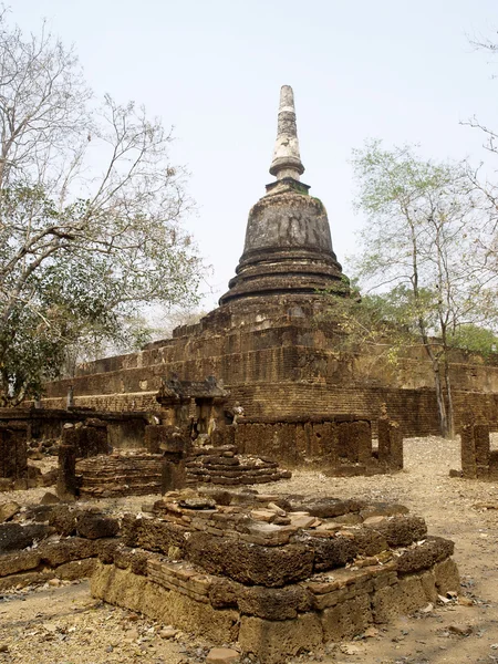 Parque histórico de Sri Satchanalai, norte de Tailandia . — Foto de Stock