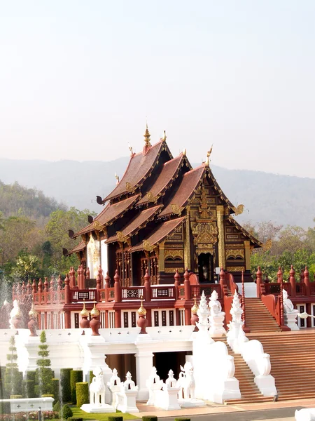 Koninklijke flora tempel chiang mai, thailand — Stockfoto