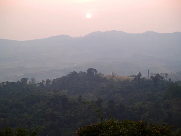 Paisaje de hermosas montañas — Foto de Stock