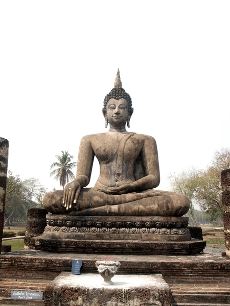 Sukhothai Tarih Parkı, eski Tayland şehir — Stok fotoğraf