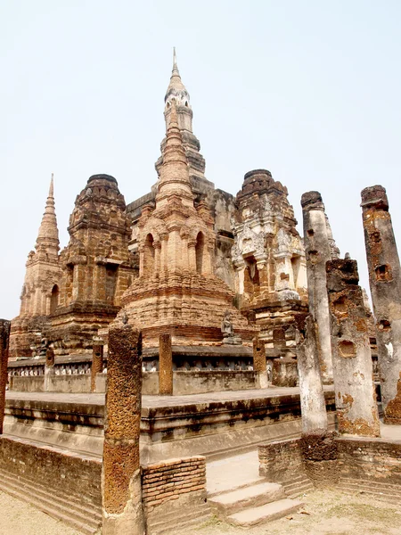 Parque histórico de Sukhothai, a cidade velha de Tailândia — Fotografia de Stock