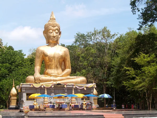 Buda Utthayan e Phra Mongkhon Ming Mueang, Amphoe Mueang Amnat Charoen, Tailândia — Fotografia de Stock