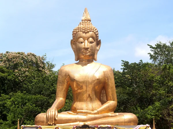 Buda Utthayan e Phra Mongkhon Ming Mueang, Amphoe Mueang Amnat Charoen, Tailândia — Fotografia de Stock