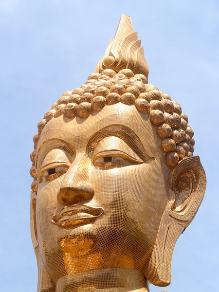 Buddha Utthayan és Phra Mongkhon Ming Mueang, Amphoe Mueang Amnat Dávid, Thaiföld — Stock Fotó