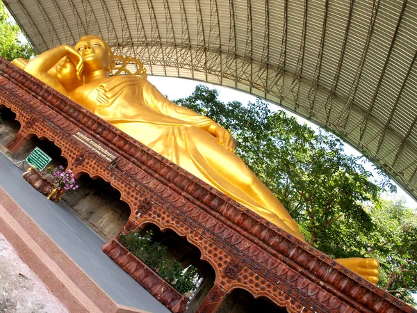 Wat tam zpíval phet chrám, amphoe mueang amnat charoen, Thajsko — Stock fotografie