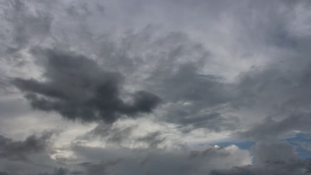 Небо с облаком — стоковое видео
