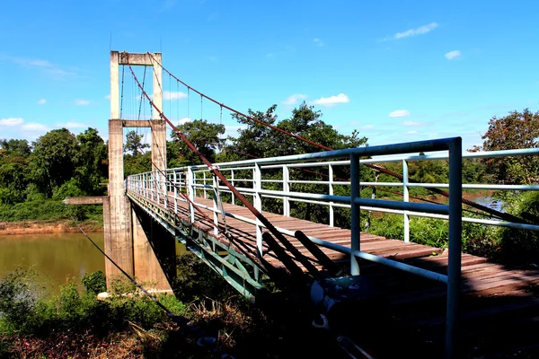 Ponte suspensa tailandesa — Fotografia de Stock