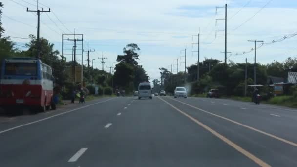 On the road and on streets travel on maggio 22, 2013 in Mukdahan, Thailandia . — Video Stock
