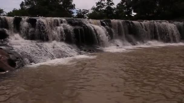 Waterfall at Ubonratchathani Thailand — Stock Video