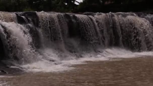 Wodospad w Tajlandii ubonratchathani — Wideo stockowe