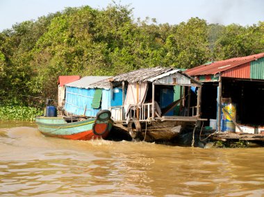 köy tonle sap Gölü yüzer. Kamboçya