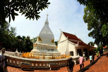 editoryal kullanmak sadece - loei, thailand - Haziran 28: Antik pagodadan