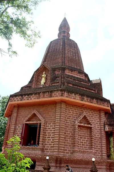 Nur redaktionelle Verwendung - Thailand - 28. Juni: phra buddha model in w — Stockfoto