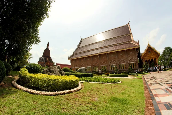 편집 사용 하 여 유일한-태국-6 월 28 일: 프라 부처님 w에서 모델 — 스톡 사진