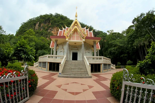 Pagodas en Wat TAM PIANG DIN, provincia de Loei, al noreste de Tailandia —  Fotos de Stock