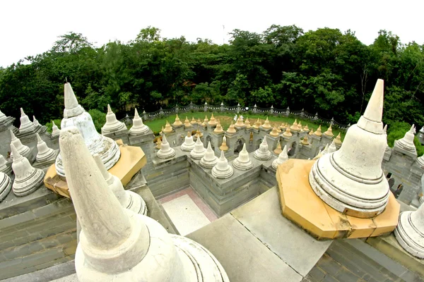 Imagens HDR de pagode em wat pa kung, Roiet Province Tailândia — Fotografia de Stock