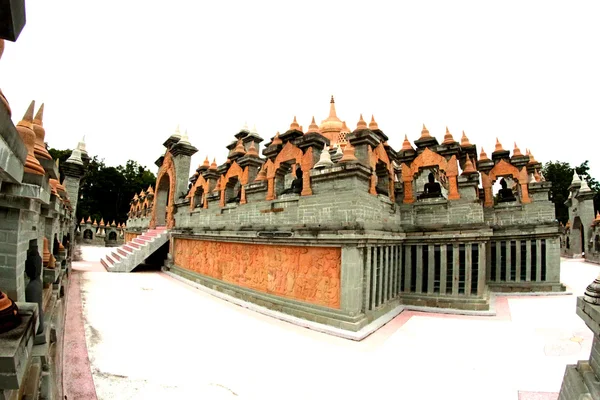 Imágenes HDR de pagoda en wat pa kung, roiet Provincia Tailandia — Foto de Stock