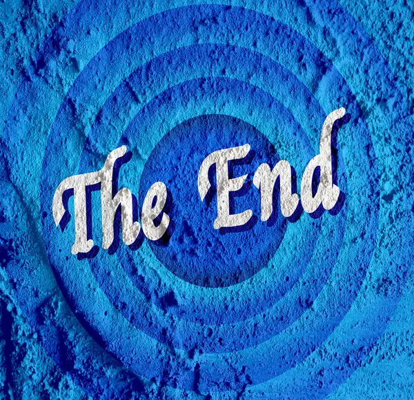 The end Movie ending screen on Cement wall texture background — Stock Photo, Image