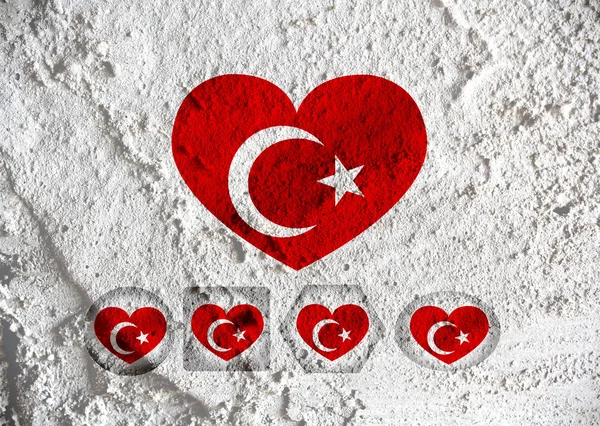 Love Turkey bandiera simbolo del cuore segno sul cemento parete texture backgr — Foto Stock
