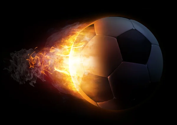 Fußball in Flammen auf schwarzem Hintergrund — Stockfoto