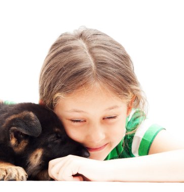 Küçük kız ve köpek yavrusu