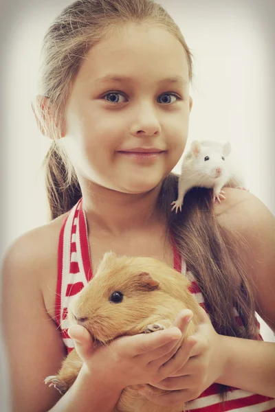 Child and rodents — Stock Photo, Image