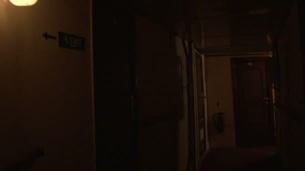 Corridor sur le navire 