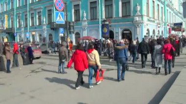 şehirde yürüyüş