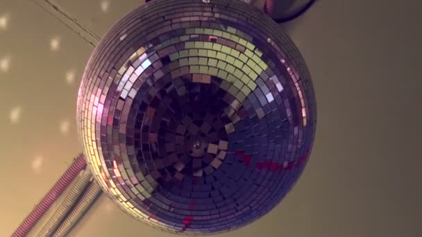 Lysande discokula på vända — Stockvideo