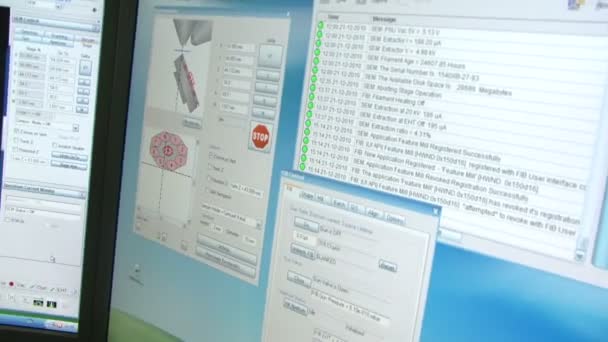 研究生在实验室中的计算机 — 图库视频影像