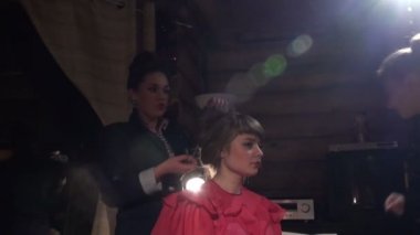 kalıcı makyaj yaptı sanatçı makyaj aktris