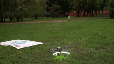 oyuncak helikopter uzaktan kumanda üzerindeki