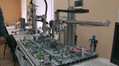 otomatik fabrika modeli