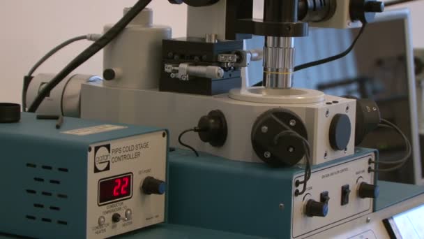 Elektronenmicroscoop — Stockvideo