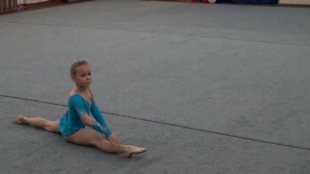 Rhythmische Sportgymnastik — Stockvideo