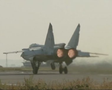 jet uçağı yükselişi