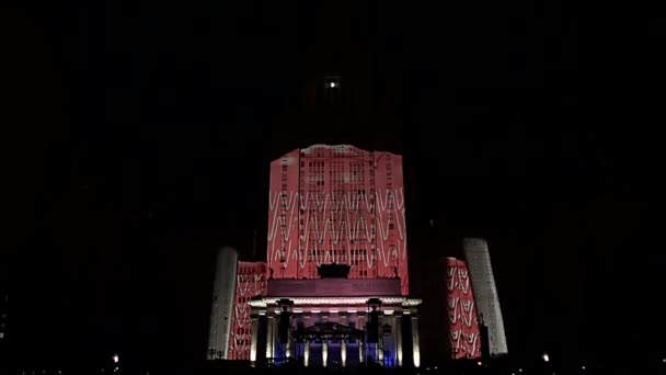 Lasershow 4d på huvudbyggnaden vid Moskvas statliga universitet — Stockvideo