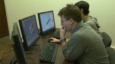 Öğrenciler bilgisayar