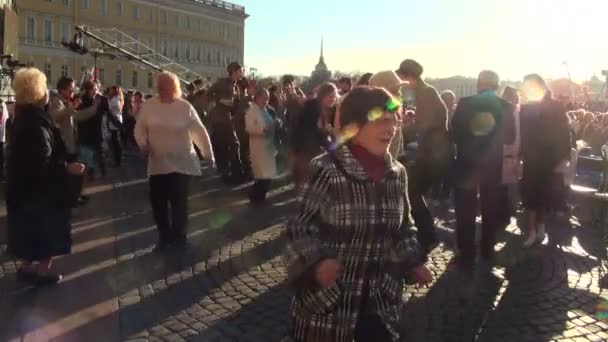 Danser på semester — Stockvideo