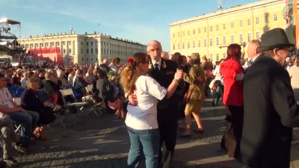 Danses pendant les vacances — Video