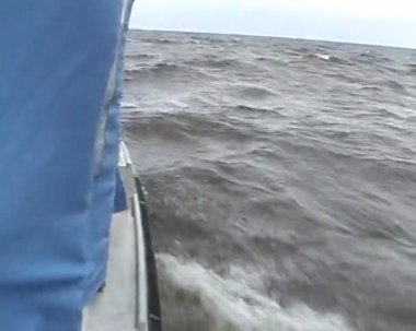 ladoga Gölü üzerinde tekne