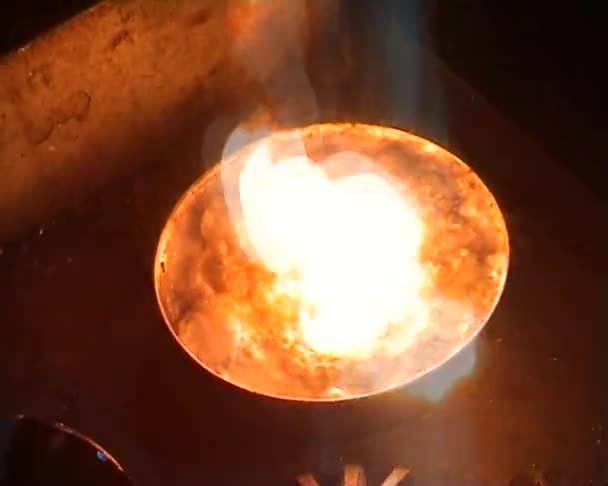 Carbide in water — Stockvideo