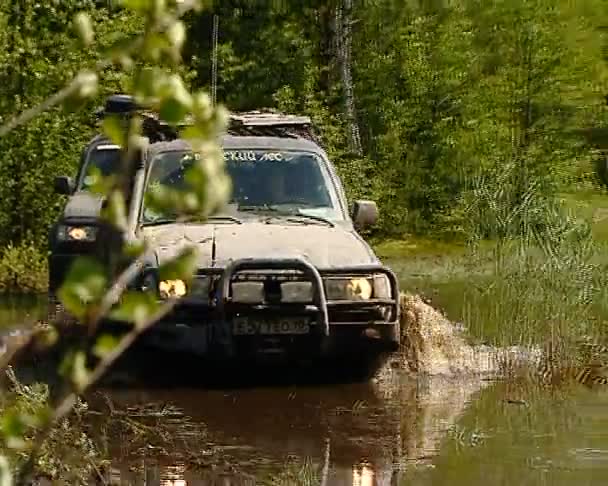 Carrera en un jeep — Vídeos de Stock