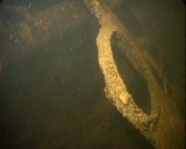 下沉的船在水之下 — 图库视频影像