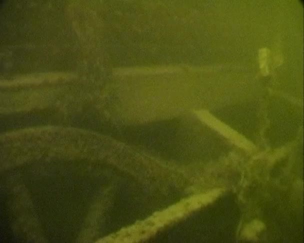 在拉多加湖上沉没有轨电车 — 图库视频影像