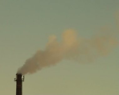 Bacadan duman çıkıyor.