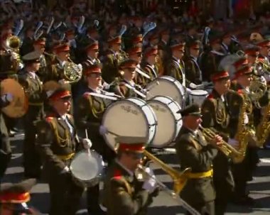 Zafer Bayramı geçit